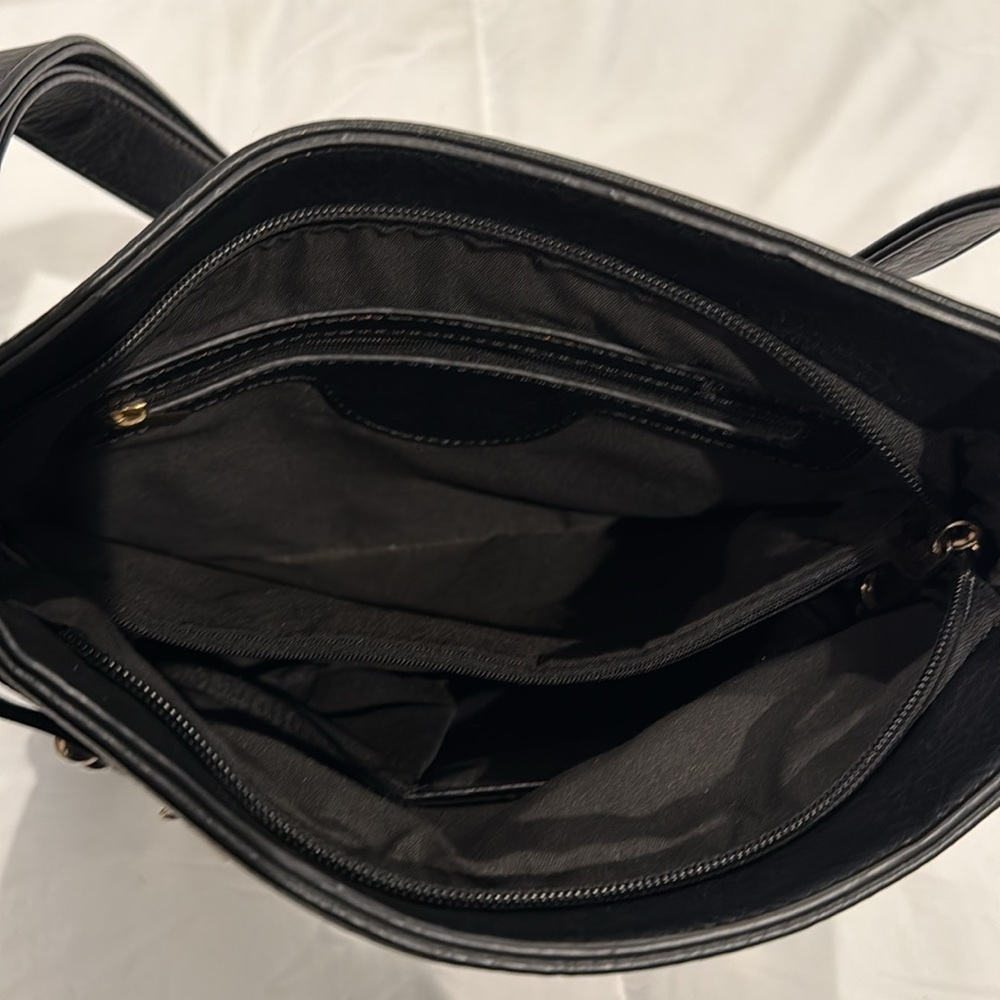 Michael Kors Lilian Crossbody Bag Black and Gold - Picture 3 of 3